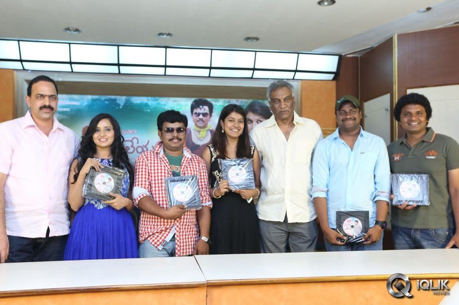 Hrudaya-Kaleyam-Movie-Platinum-Disc-Functiion